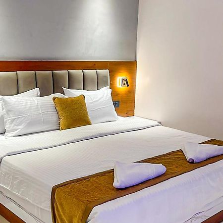 Fabhotel Emersion Residency - High Street Near Laxman Nagar, Baner Pune Extérieur photo