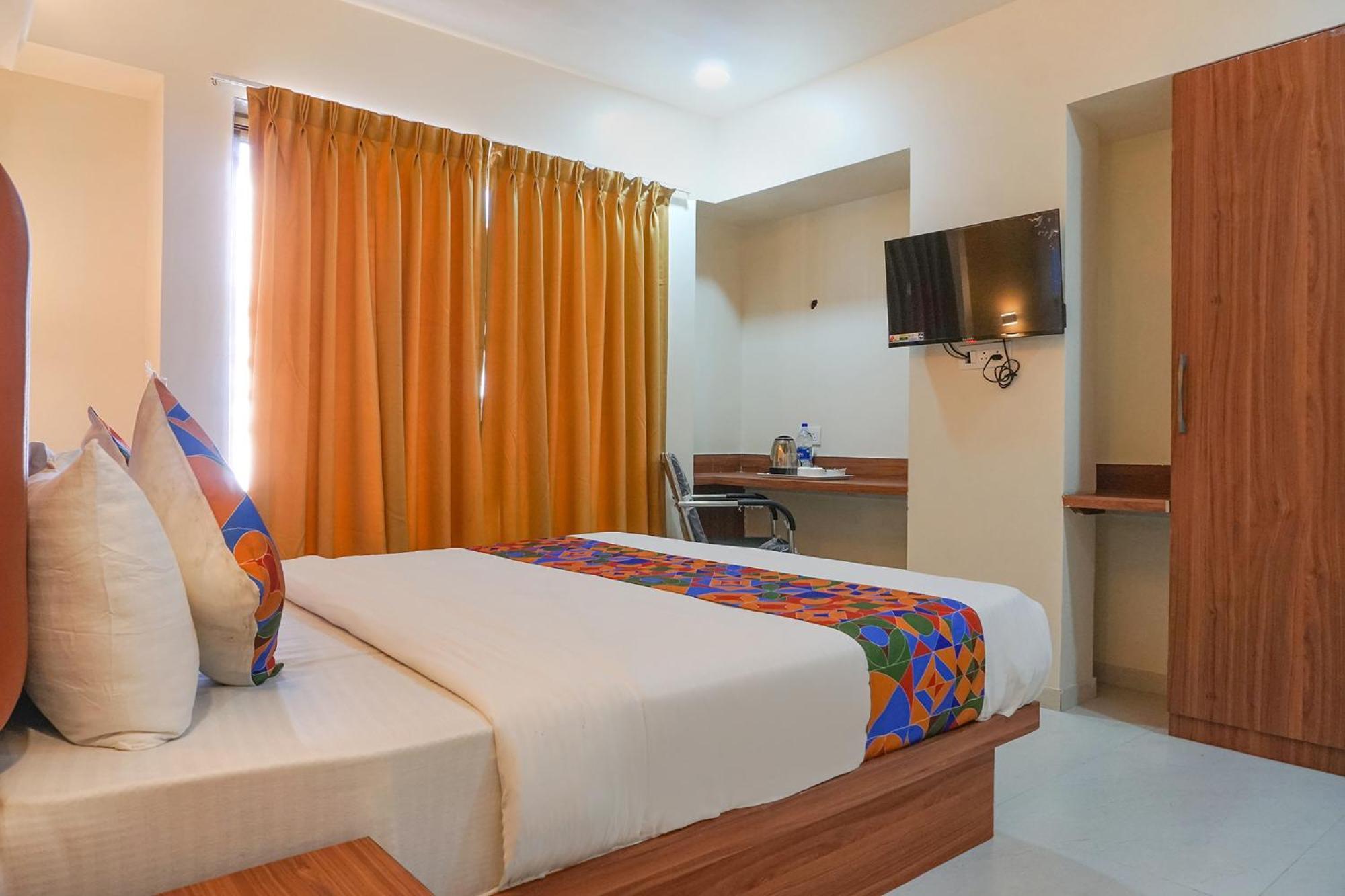 Fabhotel Emersion Residency - High Street Near Laxman Nagar, Baner Pune Extérieur photo
