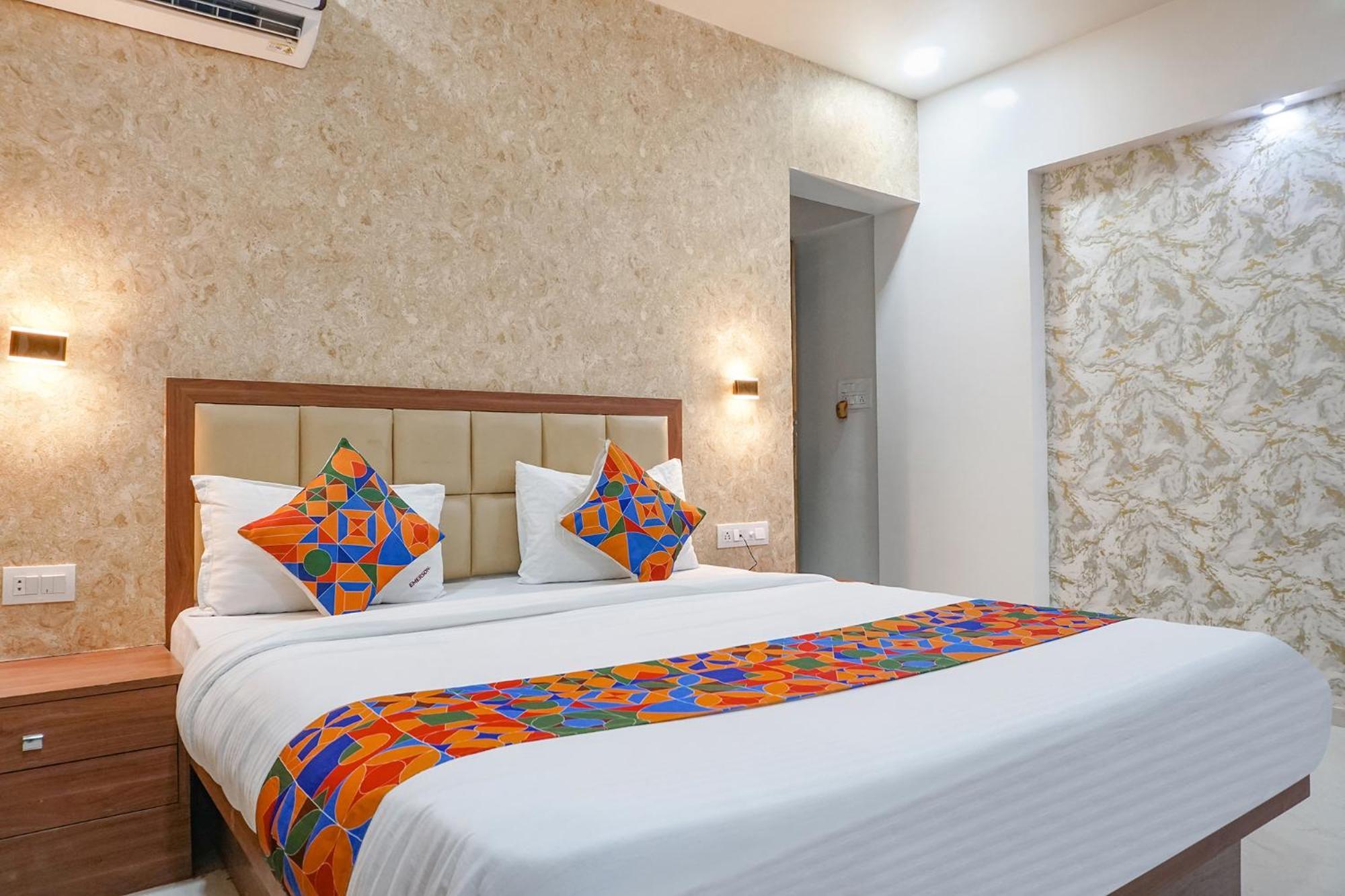 Fabhotel Emersion Residency - High Street Near Laxman Nagar, Baner Pune Extérieur photo
