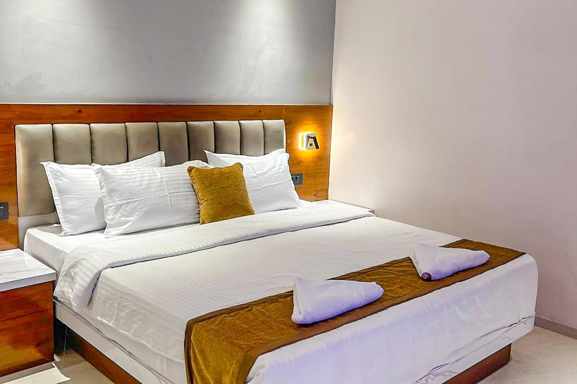Fabhotel Emersion Residency - High Street Near Laxman Nagar, Baner Pune Extérieur photo