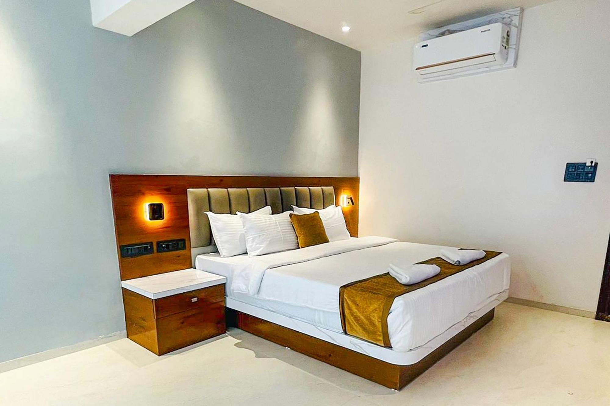 Fabhotel Emersion Residency - High Street Near Laxman Nagar, Baner Pune Extérieur photo