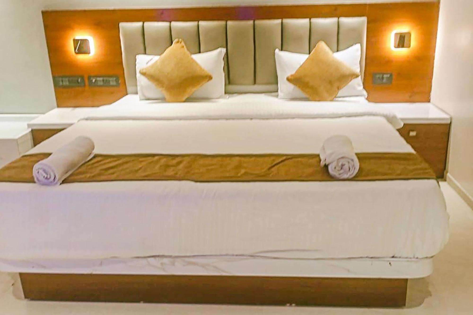Fabhotel Emersion Residency - High Street Near Laxman Nagar, Baner Pune Extérieur photo